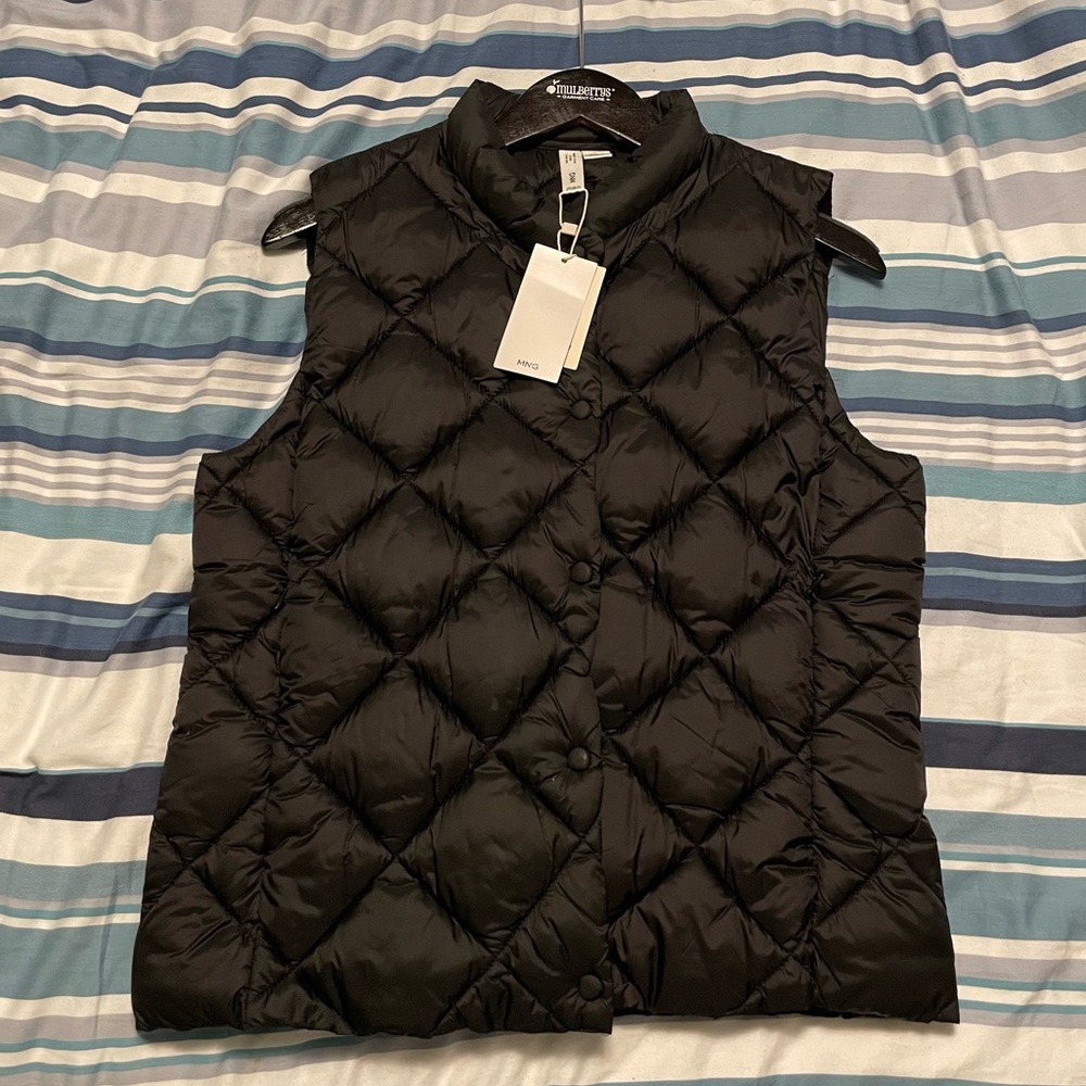 NWT MANGO Buttoned Quilted Vest